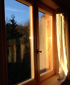 Foto von Fenster mit Sonne - heute.